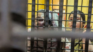 ঘুষের টাকা ফেরত চাওয়ায় কারাগারে মা-মেয়ে