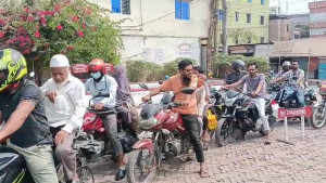 তেল সংকটের গুজবে ফিলিং স্টেশনে দীর্ঘ লাইন