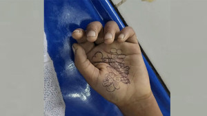 ৯ বছরের তুবার ঝুলন্ত মরদেহ ঘিরে ধোঁয়াশা