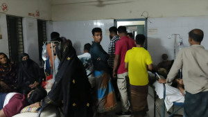 কবরস্থানের রাস্তা নির্মাণ নিয়ে দুই পক্ষের সংঘর্ষ, আহত ৬