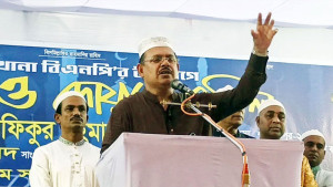 ‘১২ ঘণ্টার মধ্যে জিও ব্যাগ ফেরত না দিলে বাড়ি বাড়ি তল্লাশি’