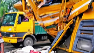 রংপুরে দুই ট্রাকের সংঘর্ষে নিহত ২