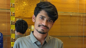 প্রচণ্ড ঝড়ে ভেঙে পড়ল গাছ, মোটরসাইকেল আরোহীর মৃত্যু