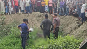সড়কের পাশ থেকে যুবকের মরদেহ উদ্ধার