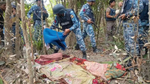বনদস্যু ‘ছোট সুমন বাহিনী’র আস্তানা ধ্বংস ও মালামাল জব্দ করল কোস্টগার্ড