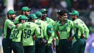 চোট লুকিয়ে বিশ্বকাপ, বাবর-ফখর নিয়ে তোলপাড় পাকিস্তান ক্রিকেট