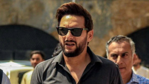 নির্বাচকদের সিদ্ধান্তে প্রশ্ন তুললেন আফ্রিদি