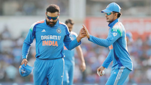 রোহিতের জায়গায় গিলের নাম, সমালোচনার মুখে ভারতীয় বোর্ড