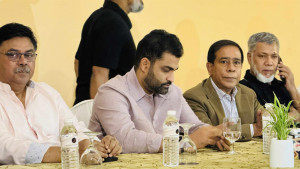 বিসিবি নির্বাচন বিতর্কে নতুন মোড়, প্রতিমন্ত্রীর কাছে যাচ্ছেন তামিমরা