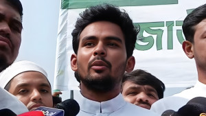 তেলের মজুত কমায় আসিফ আমহমুদের প্রশ্ন