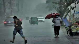 দুপুরের মধ্যে ঢাকাসহ যেসব জেলায় ঝড়ের শঙ্কা