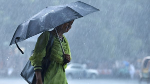 বজ্রবৃষ্টি নিয়ে নতুন বার্তা