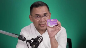 বগুড়া নয়, কড়াইল বস্তি থেকে ফ্যামিলি কার্ড বিতরণ শুরু