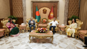 রাষ্ট্রপতির সঙ্গে প্রধানমন্ত্রীর সাক্ষাৎ