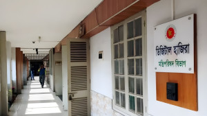 সরকারি কর্মচারীদের অফিসে উপস্থিতি নিয়ে জরুরি নির্দেশনা