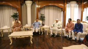 ঈদের মিলনমেলায় যমুনায় প্রধানমন্ত্রী-ড. ইউনূস একসঙ্গে