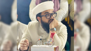 সংসদ মসজিদে জুতা হারিয়ে যা বললেন এমপি হানজালা