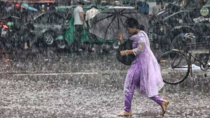 দেশজুড়ে বৃষ্টির পূর্বাভাস, তাপমাত্রা বাড়বে না কমবে?