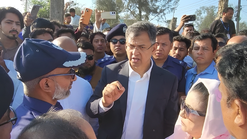 কক্সবাজার সৈকতের বালিয়াড়িতে কোনো স্থাপনা থাকবে না: স্বরাষ্ট্রমন্ত্রী