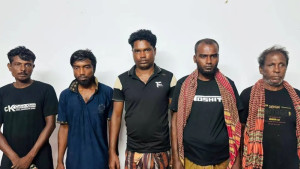 বনদস্যু ‘সুমন বাহিনী’র আত্মসমর্পণ