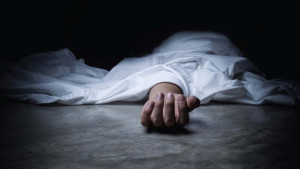 গলা কেটে হত্যা করে অটোরিকশা ছিনতাই
