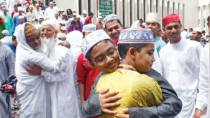 উদযাপিত হচ্ছে ঈদুল আজহা, নামাজ শেষে শুরু কোরবানি