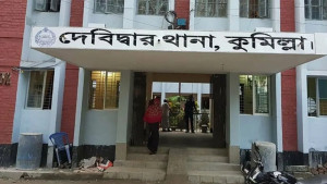 জমি বিক্রির টাকার ভাগ না পেয়ে বাবাকে পিটিয়ে হত্যার অভিযোগ