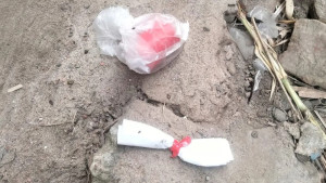 চিরকুটে ‘৫ লাখ টাকা রেডি কর’ লিখে হত্যার হুমকি