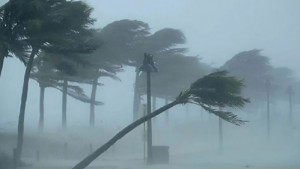 রাতে যেসব জেলায় ৬০ কিমি বেগে ঝড়ের পূর্বাভাস