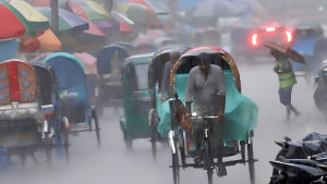 বাড়বে বৃষ্টিপাতের প্রবণতা, কমবে রাতের তাপমাত্রা