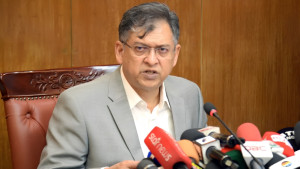 শেখ হাসিনাকে আইনি প্রক্রিয়ায় ফেরত চায় বাংলাদেশ: স্বরাষ্ট্রমন্ত্রী