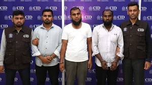 ক্রিকেট-ফুটবল ম্যাচের আড়ালে দেশ থেকে উধাও হচ্ছে কোটি কোটি টাকা!