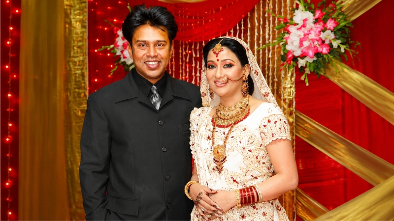 দাম্পত্যের ২০ বছর: দীপা খন্দকারের এক পোস্টেই সোশ্যাল মিডিয়ায় তোলপাড়