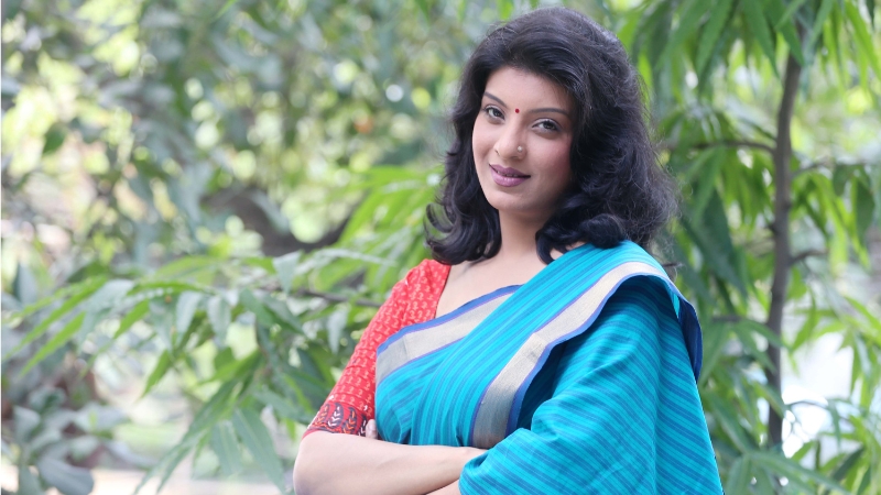 ঈদের সিনেমায় সাদিয়া ইসলাম মৌ